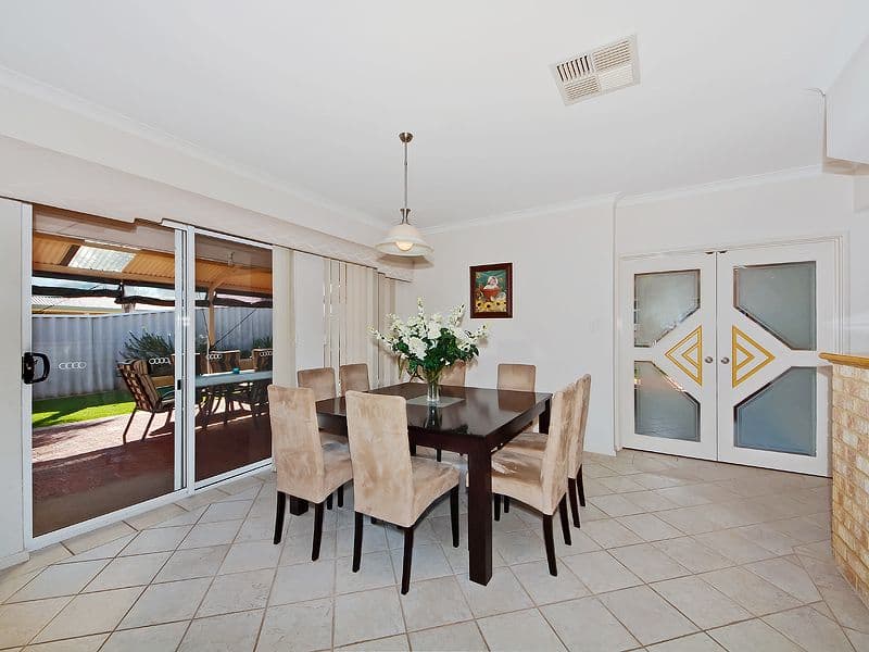 61 Casuarina Drive, HALLS HEAD WA 6210, Halls Head - Thumbnail 7