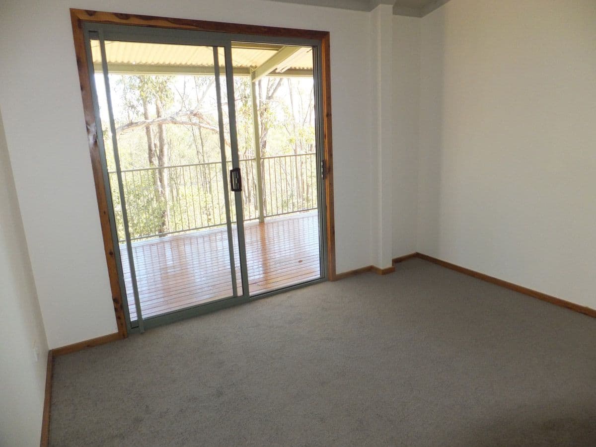 40 Berghofer Drive, WITHCOTT QLD 4352, Withcott - Thumbnail 5
