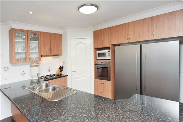 12 Banksdale Drive, MIDDLE RIDGE QLD 4350, Middle Ridge - Thumbnail 3