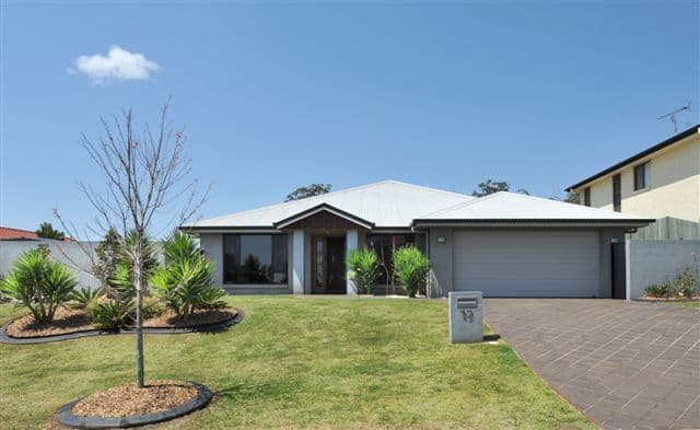 12 Banksdale Drive, MIDDLE RIDGE QLD 4350, Middle Ridge - Image 1