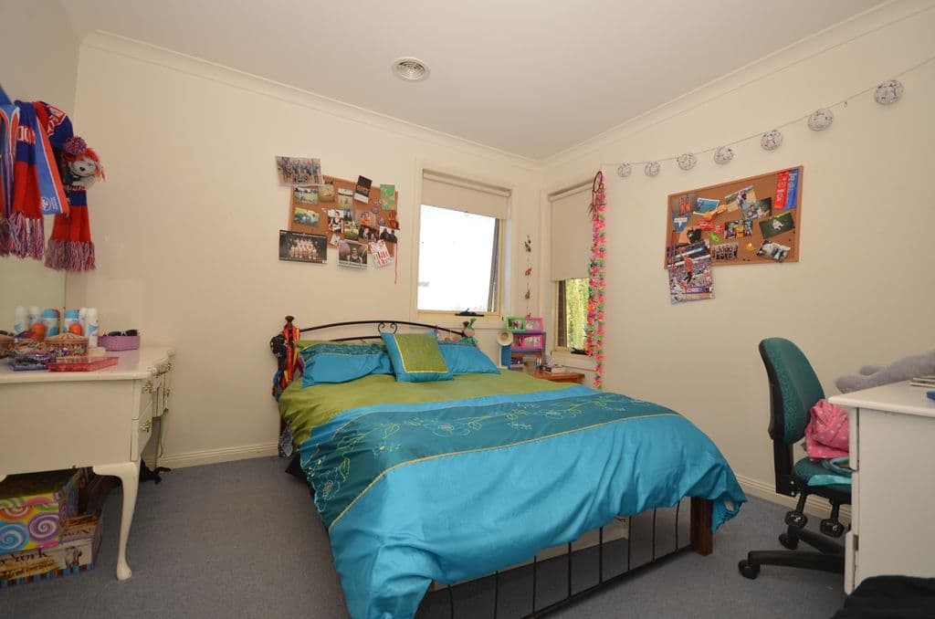 24 Lake Gardens Avenue, LAKE GARDENS VIC 3355, Lake Gardens - Thumbnail 7