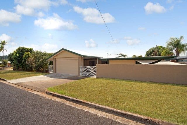 25 Amethyst Street, BAYVIEW HEIGHTS QLD 4868, Bayview Heights - Thumbnail 3