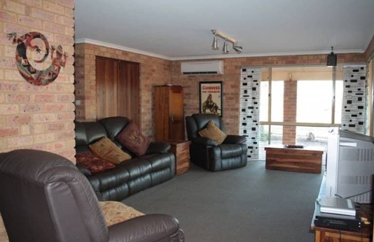 3 Isachar Road, BOWES WA 6535, Bowes - Thumbnail 4
