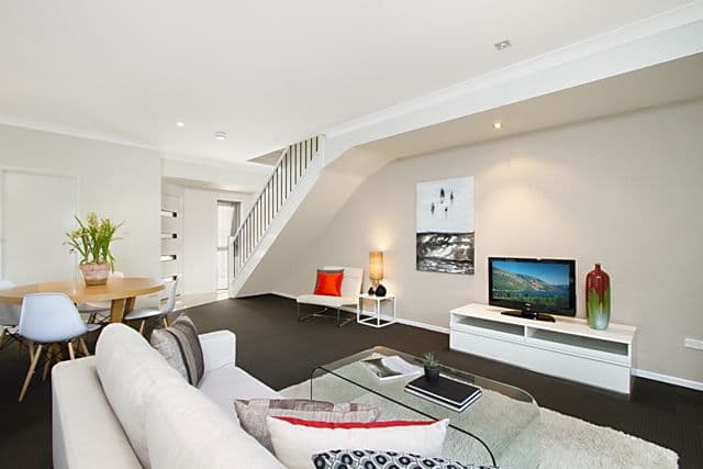 19 Worden Street, MORNINGSIDE QLD 4170, Morningside - Thumbnail 3