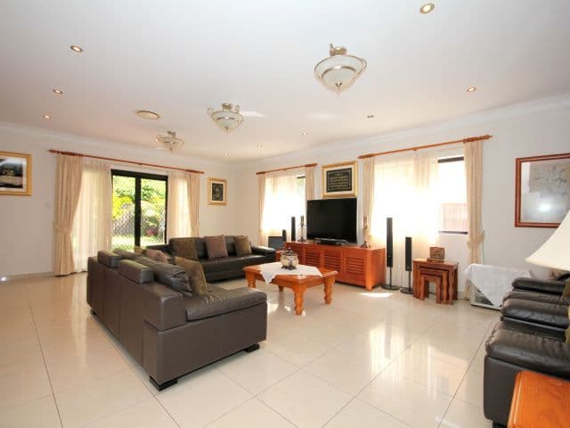 104 Highview Avenue, GREENACRE NSW 2190, Greenacre - Thumbnail 4