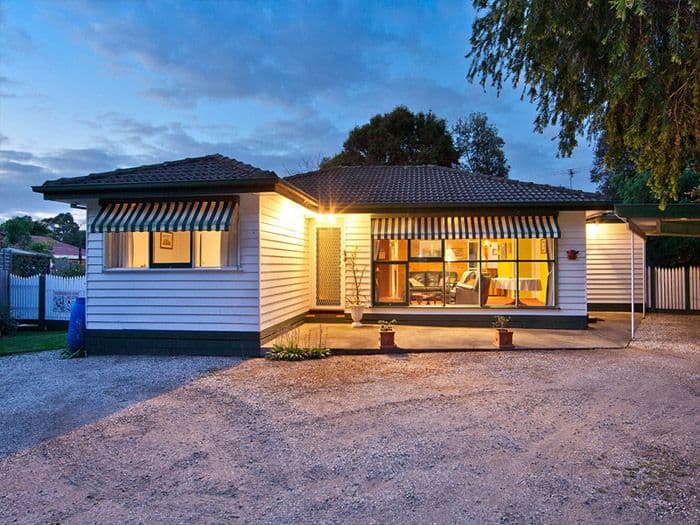 9 Shaftesbury Street, FRANKSTON VIC 3199, Frankston - Thumbnail 2