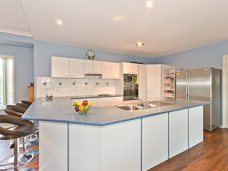 2 Sovereign Way, SAMFORD VALLEY QLD 4520, Samford Valley - Thumbnail 4