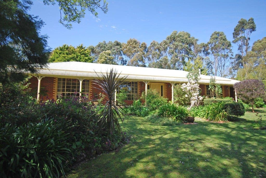 60 Bell Avenue, MOUNT HELEN VIC 3350, Mount Helen - Thumbnail 2