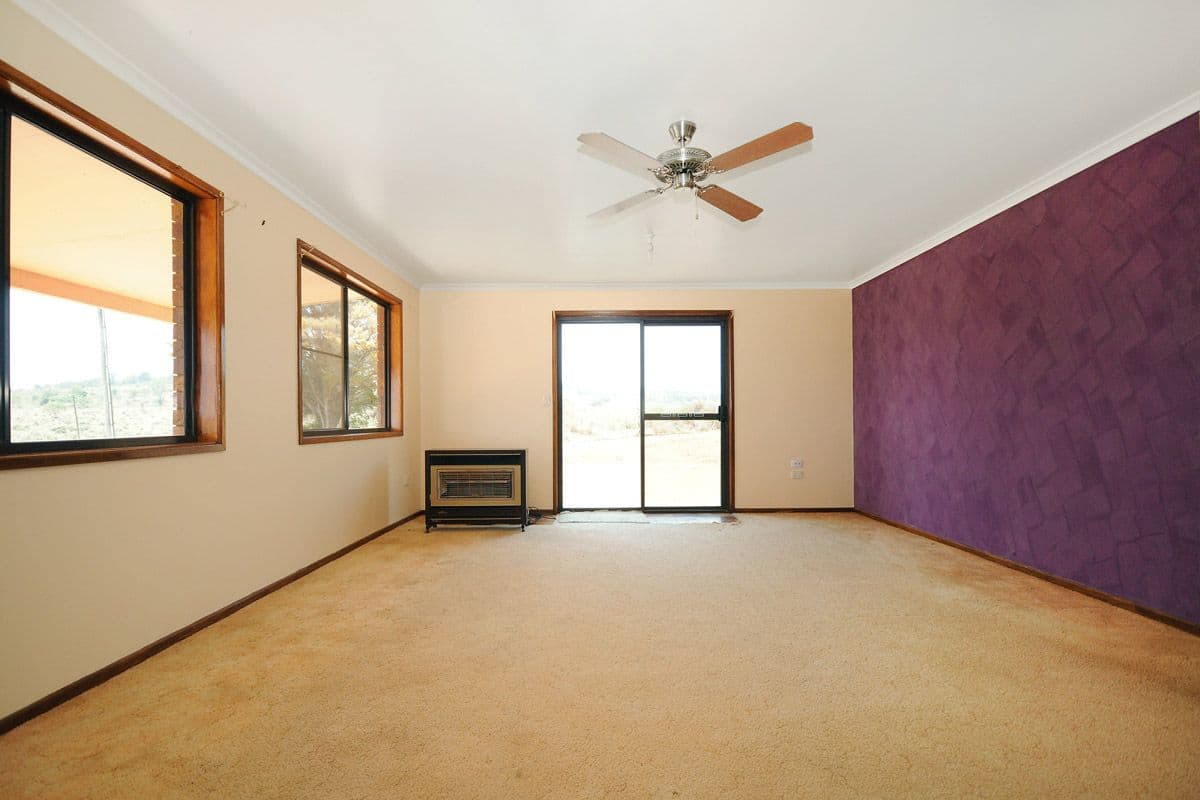 261 Gowrie Glencoe Road, GLENCOE QLD 4352, Glencoe - Thumbnail 2