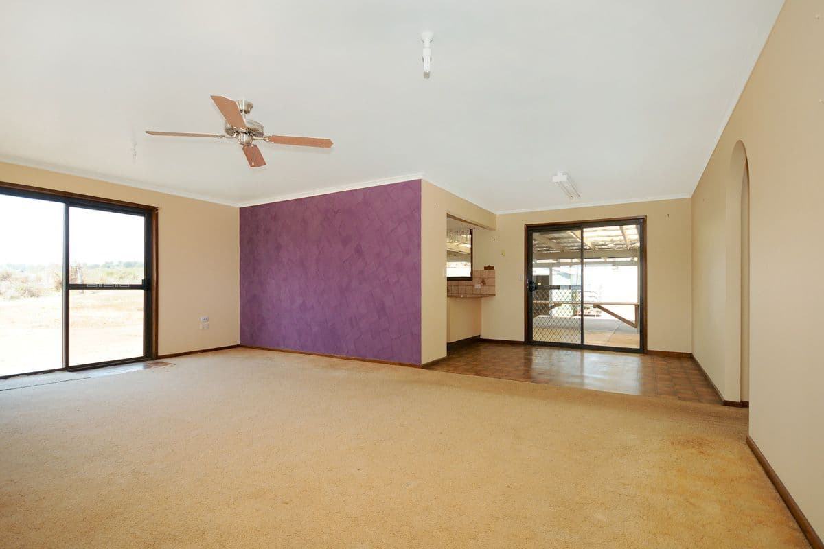261 Gowrie Glencoe Road, GLENCOE QLD 4352, Glencoe - Thumbnail 3