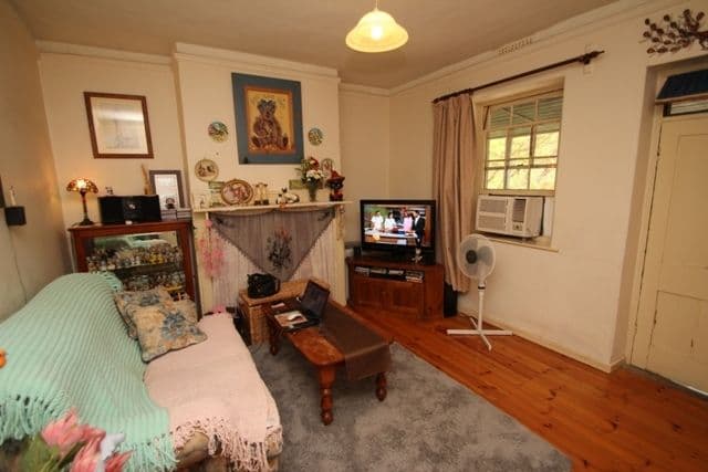 52A and 52B Victoria Road, CLARE SA 5453, Clare - Thumbnail 5