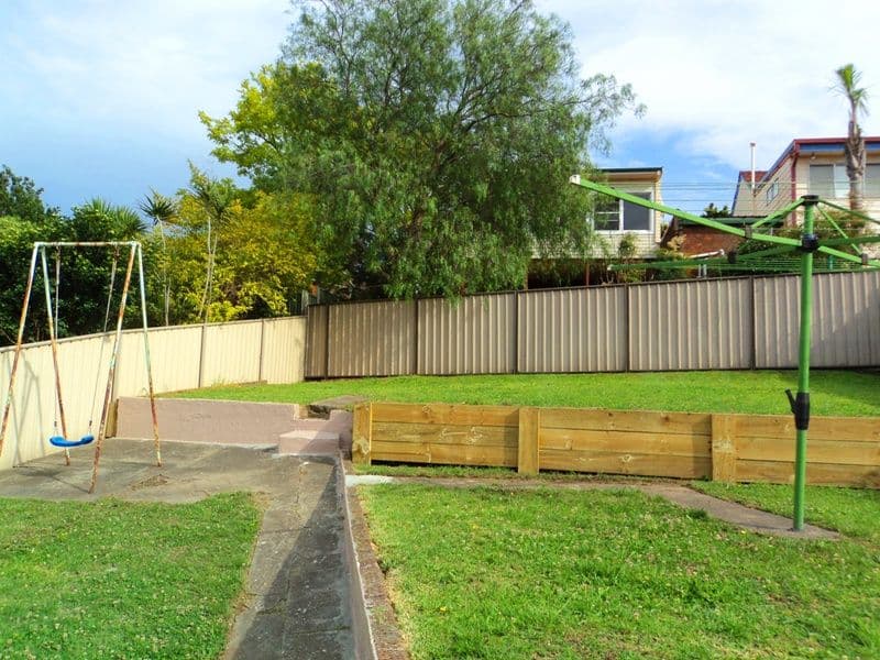 218 Gladstone Avenue, MOUNT SAINT THOMAS NSW 2500, Mount Saint Thomas - Thumbnail 2