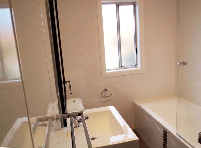218 Gladstone Avenue, MOUNT SAINT THOMAS NSW 2500, Mount Saint Thomas - Thumbnail 4