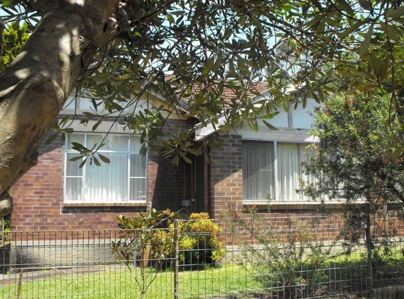 8 The Avenue, CORRIMAL NSW 2518, Corrimal - Thumbnail 3