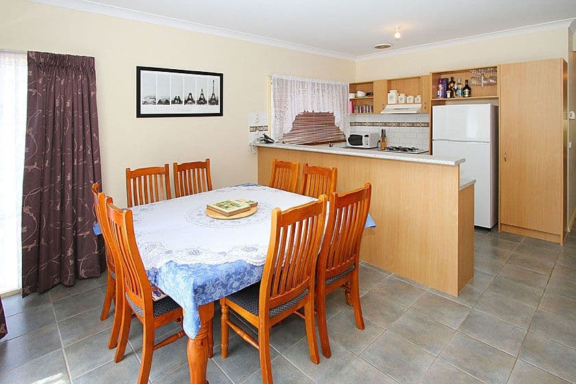 8 Brookedge Court, CRAIGIEBURN VIC 3064, Craigieburn - Thumbnail 3