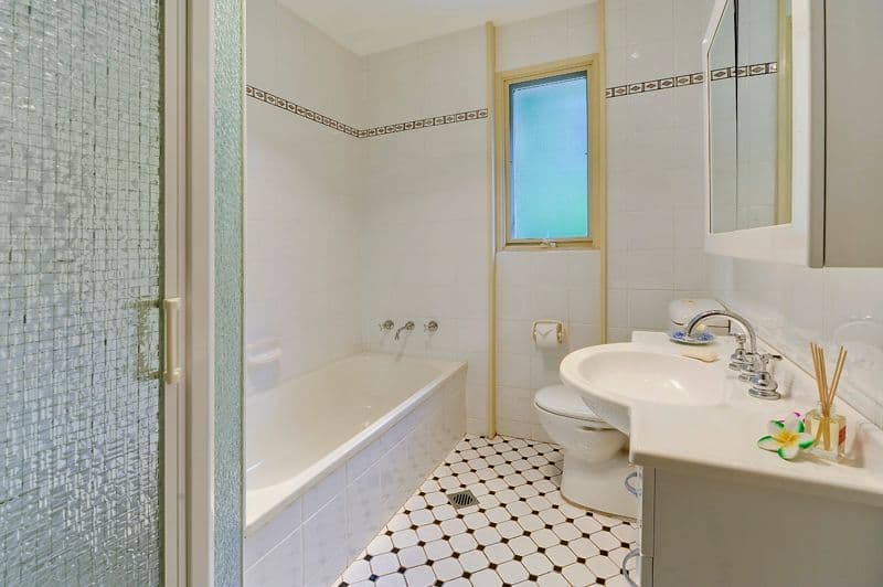 8 Valley Road, HORNSBY NSW 2077, Hornsby - Thumbnail 7