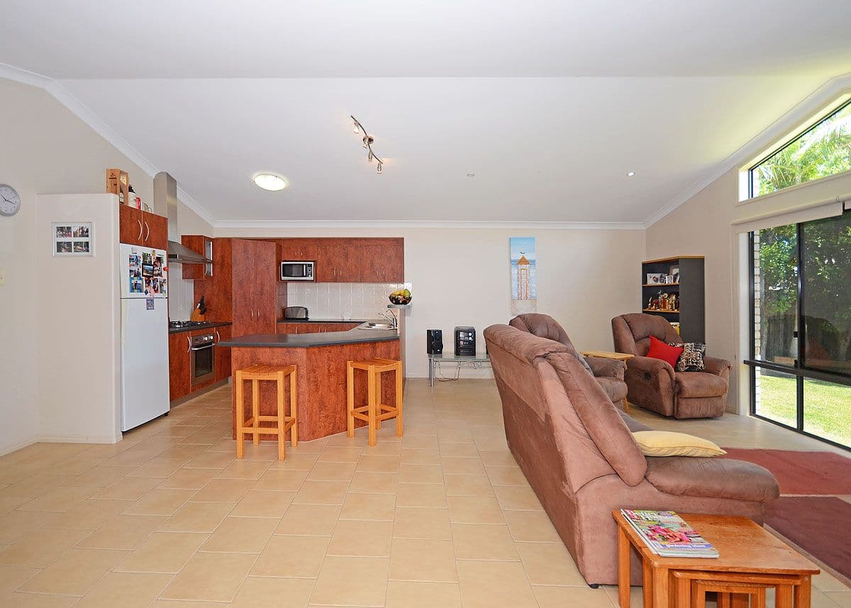 4 Adam Court, URANGAN QLD 4655, Urangan - Thumbnail 5