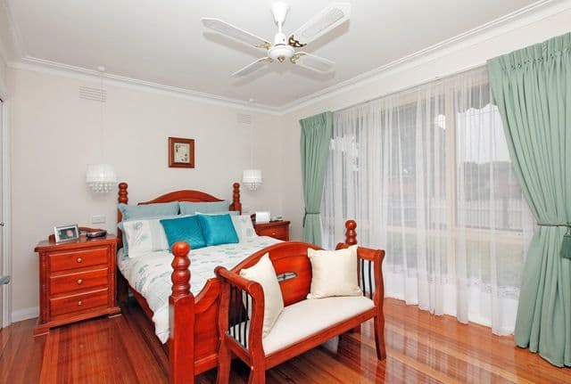 7 Woodstock Drive, GLADSTONE PARK VIC 3043, Gladstone Park - Thumbnail 6
