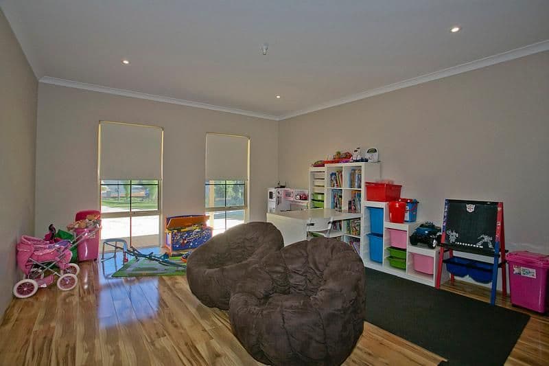 1 Rootes Road, LESMURDIE WA 6076, Lesmurdie - Thumbnail 5