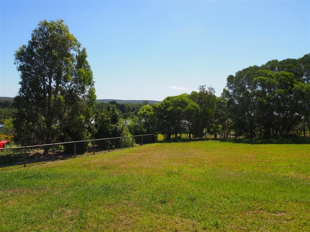 12 Rural View Drive, CRAIGNISH QLD 4655, Craignish - Thumbnail 5