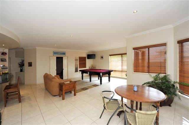 13 Banksdale Drive, MIDDLE RIDGE QLD 4350, Middle Ridge - Thumbnail 8