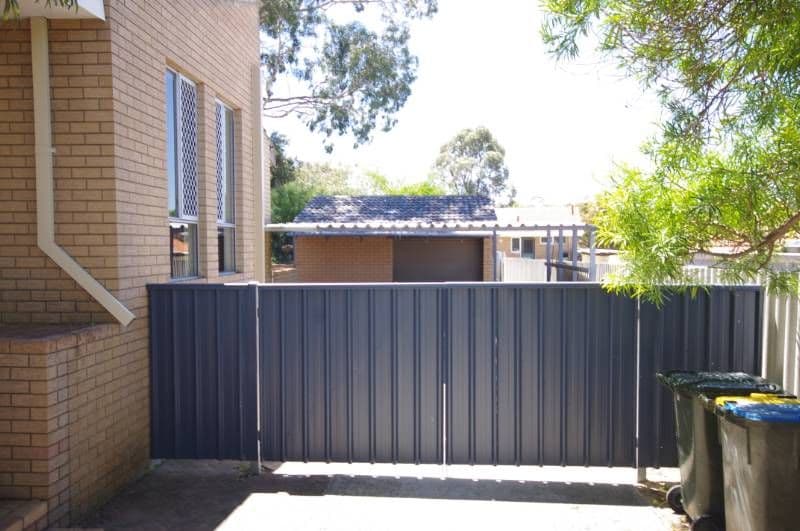 26 Whitworth Avenue, GIRRAWHEEN WA 6064, Girrawheen - Thumbnail 4