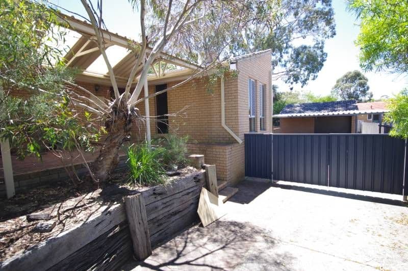 26 Whitworth Avenue, GIRRAWHEEN WA 6064, Girrawheen - Thumbnail 3