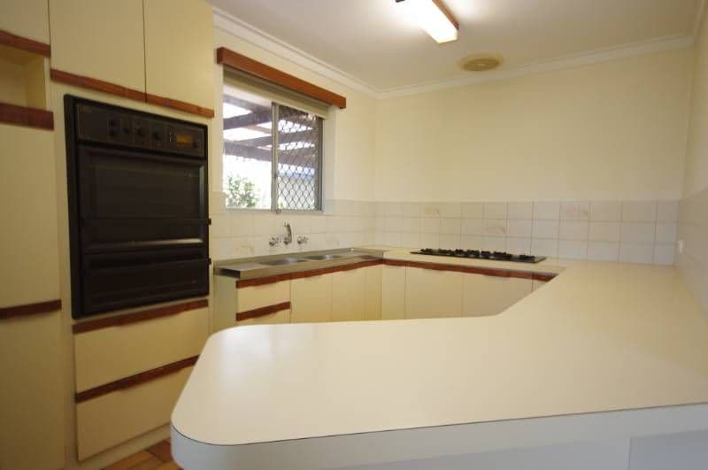 26 Whitworth Avenue, GIRRAWHEEN WA 6064, Girrawheen - Thumbnail 7