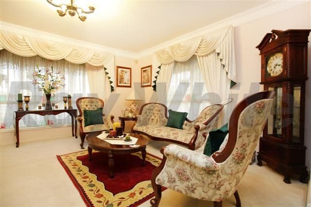 9 Miles Franklin Close, GLENMORE PARK NSW 2745, Glenmore Park - Thumbnail 3