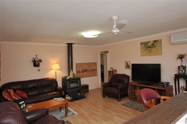 30 Goombungee Road, KINGSTHORPE QLD 4400, Kingsthorpe - Thumbnail 6
