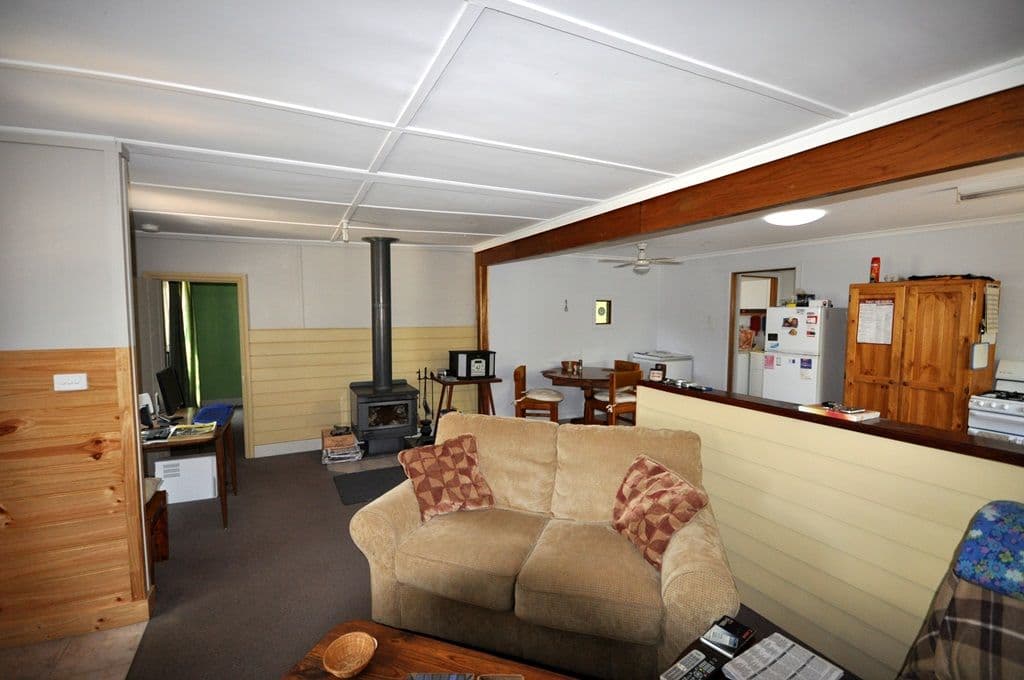 5 Burke Street, BEAUFORT VIC 3373, Beaufort - Thumbnail 3