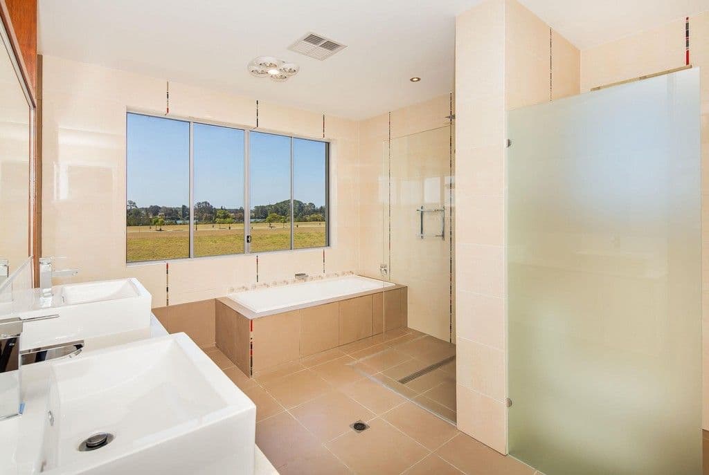 32 Harbourvue Court, HELENSVALE QLD 4212, Helensvale - Thumbnail 8