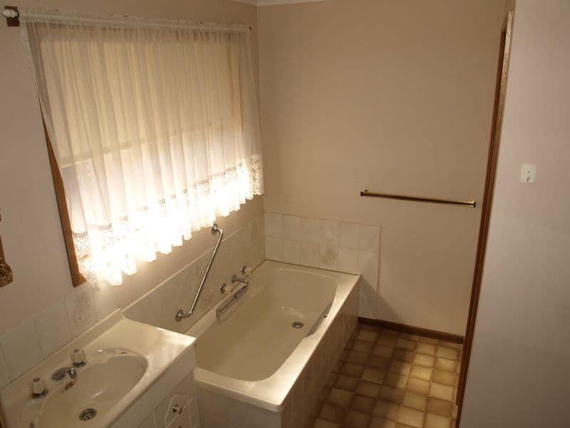 5 Whites Road, WARRNAMBOOL VIC 3280, Warrnambool - Thumbnail 8