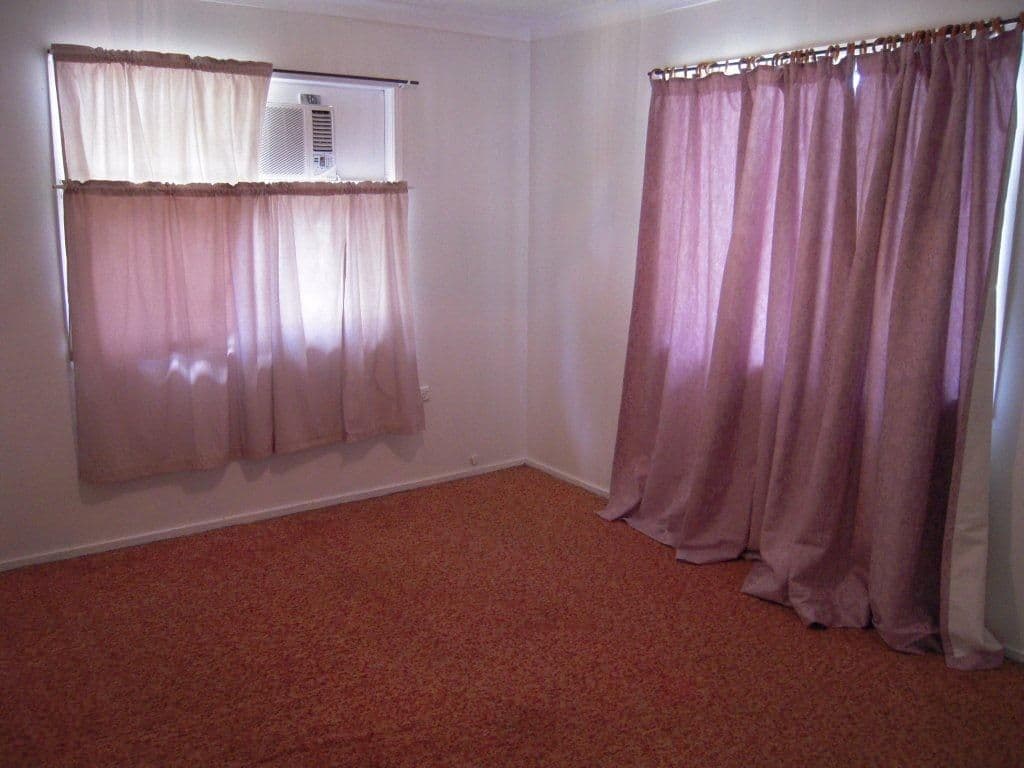 32 Symons Street, PARK AVENUE QLD 4701, Park Avenue - Thumbnail 4