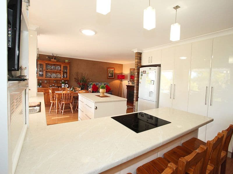 8 Cullen Court, ROCKVILLE QLD 4350, Rockville - Thumbnail 4