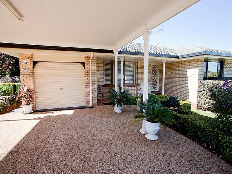 8 Cullen Court, ROCKVILLE QLD 4350, Rockville - Thumbnail 2