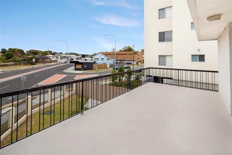 4-1 Brighton Street, BIGGERA WATERS QLD 4216, Biggera Waters - Thumbnail 8