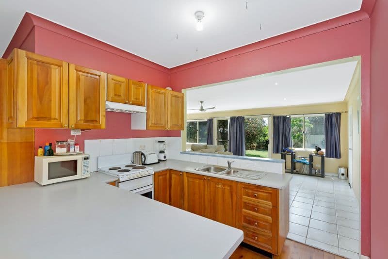3 Albatross Road, BERKELEY VALE NSW 2261, Berkeley Vale - Thumbnail 3
