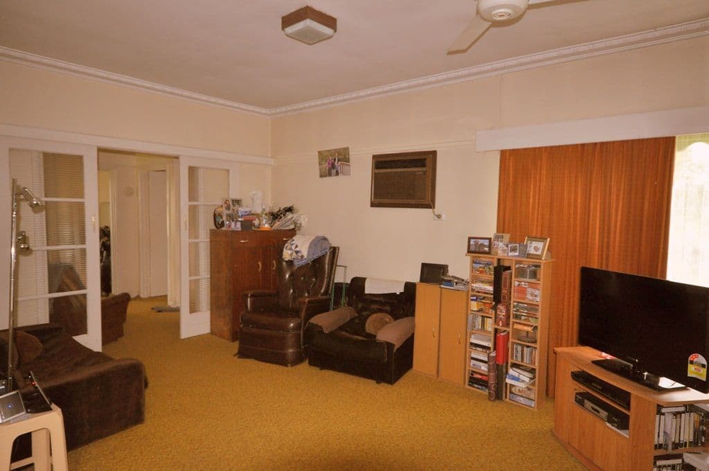105 Careys Road, SCARSDALE VIC 3351, Scarsdale - Thumbnail 2