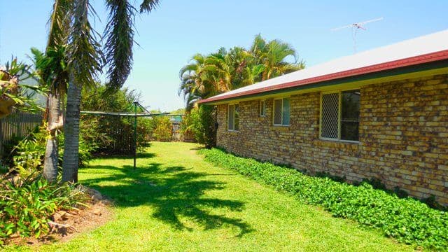 15 Henry Court, BEACONSFIELD QLD 4740, Beaconsfield - Thumbnail 5