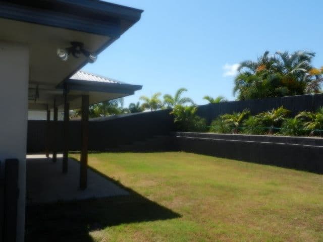 14 HELMSMAN Drive, SHOAL POINT QLD 4750, Shoal Point - Thumbnail 4