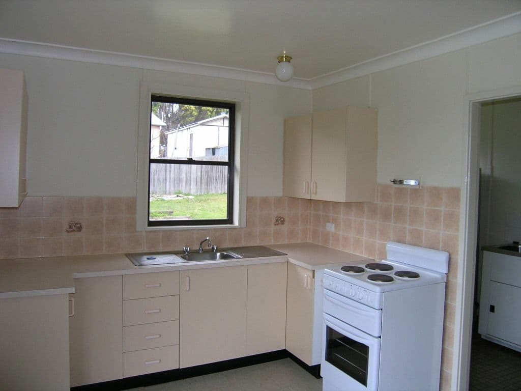 4 Cary Crescent, SPRINGFIELD NSW 2250, Springfield - Thumbnail 2