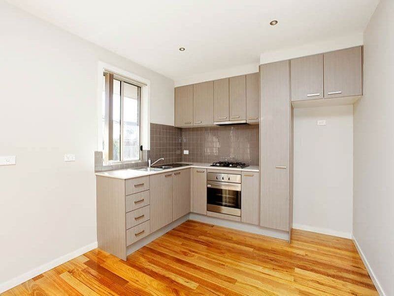 34 McComas Street, RESERVOIR VIC 3073, Reservoir - Thumbnail 2