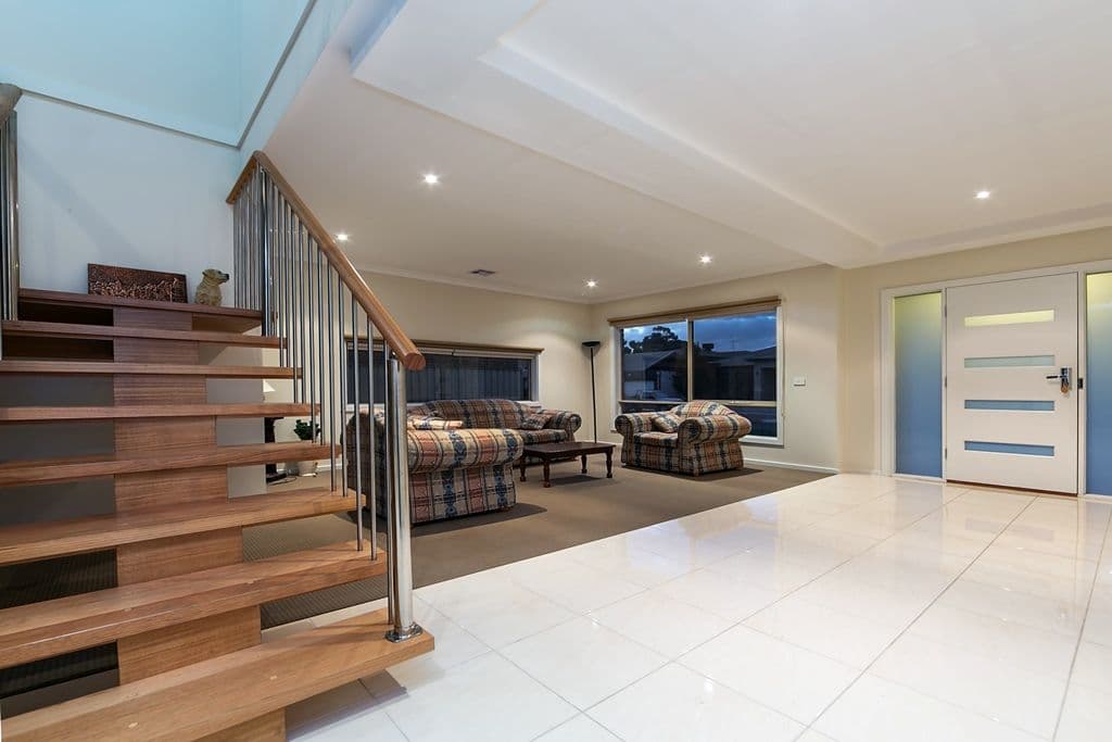 13 Chesterfield Road, CAIRNLEA VIC 3023, Cairnlea - Thumbnail 2