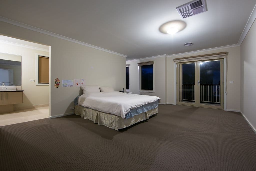 13 Chesterfield Road, CAIRNLEA VIC 3023, Cairnlea - Thumbnail 6
