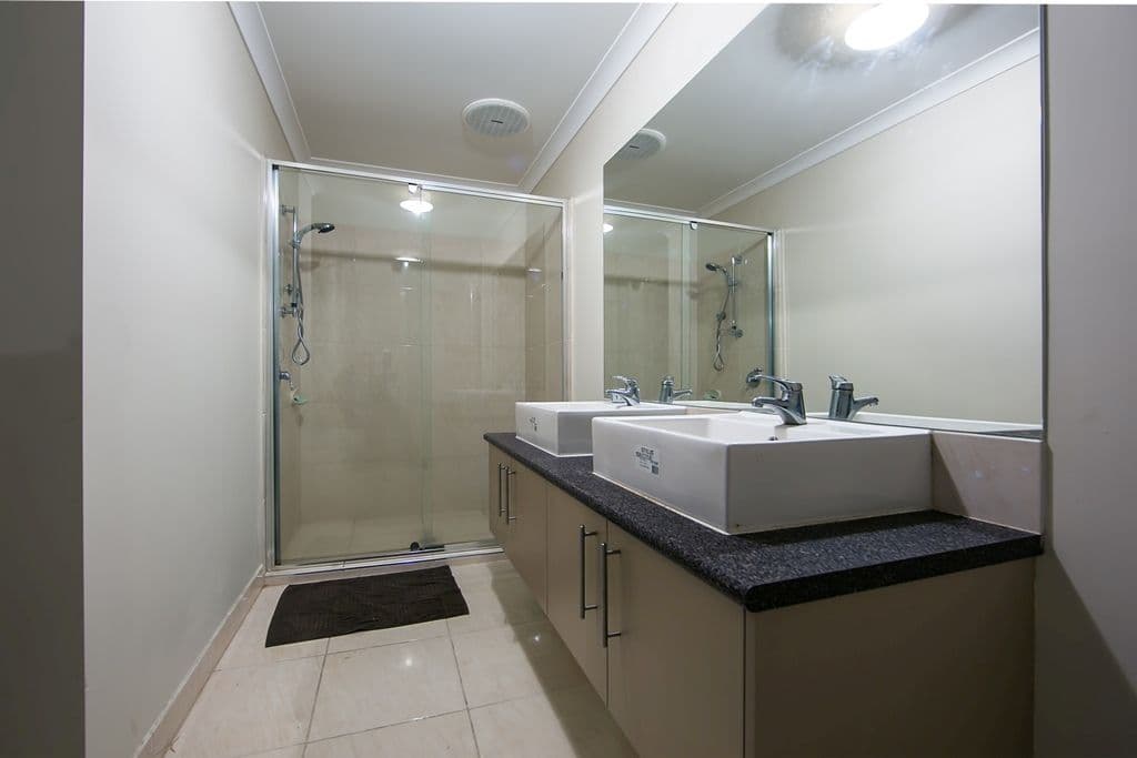 13 Chesterfield Road, CAIRNLEA VIC 3023, Cairnlea - Thumbnail 7
