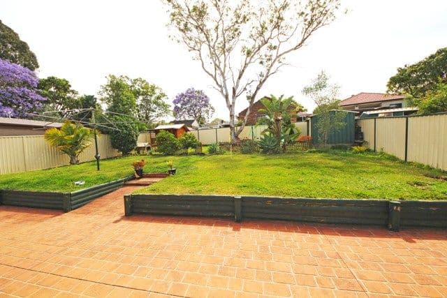 31 NOBLE Avenue, PUNCHBOWL NSW 2196, Punchbowl - Thumbnail 7