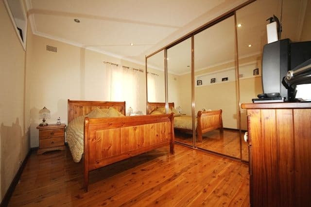 31 NOBLE Avenue, PUNCHBOWL NSW 2196, Punchbowl - Thumbnail 4