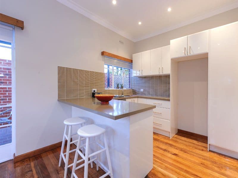 10 Clyde Street, BOX HILL NORTH VIC 3129, Box Hill North - Thumbnail 3