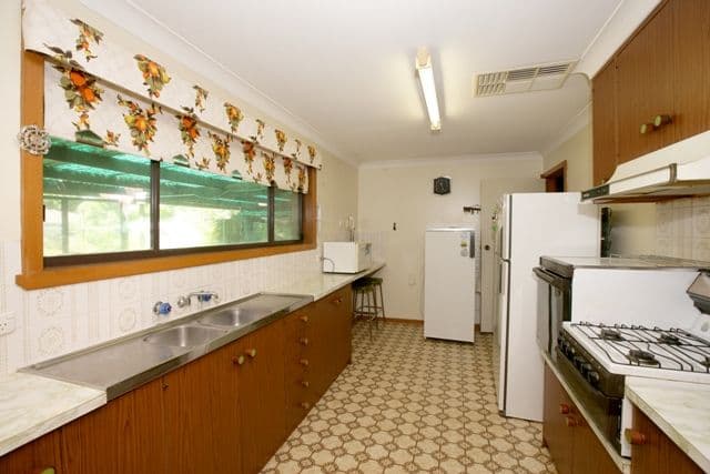 24 Jasmin Crescent, LAKE ALBERT NSW 2650, Lake Albert - Thumbnail 4